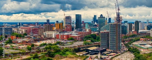 Obraz na plátně Manchester Cityscape as seen from Victoria Riverside