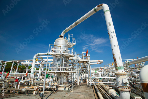 Refinery plant equipment for pipe line oil and gas valves at gas plant pressure safety valve