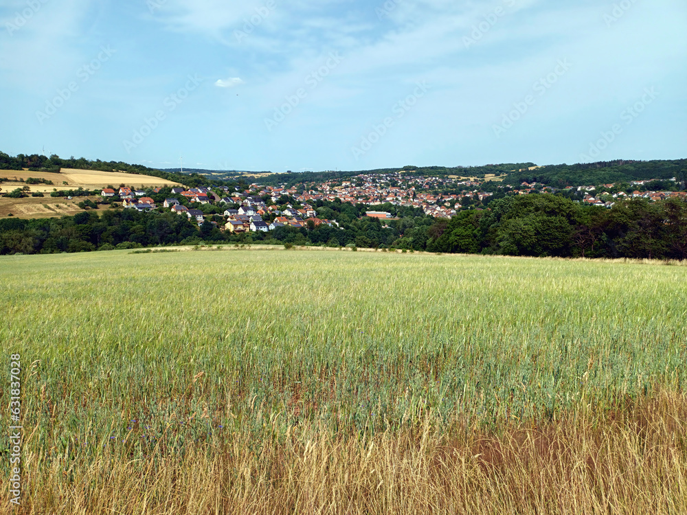 Blick auf Marpingen im Landkreis St. Wendel, Saarland vom Premium-Wanderweg Biberpfad.
