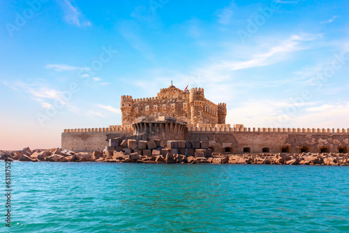 Obraz na płótnie Citadel of Qaitbay, famous medieval fort built on the place of Lighthouse of Alexandria, Egypt w salonie
