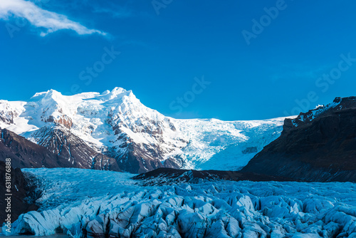 Svinafellsjokull glacier in a sunny day photo