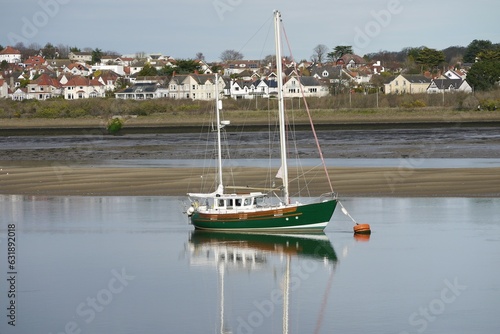 Green Yacht 