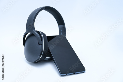 Obraz na płótnie headphones wireless, for phone, listen to music w salonie