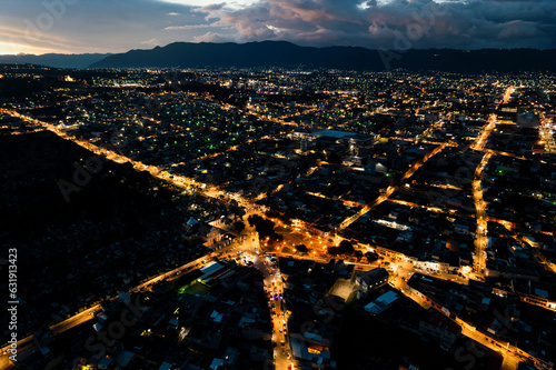 Imagen a  rea de la ciudad de Quetzaltenango.