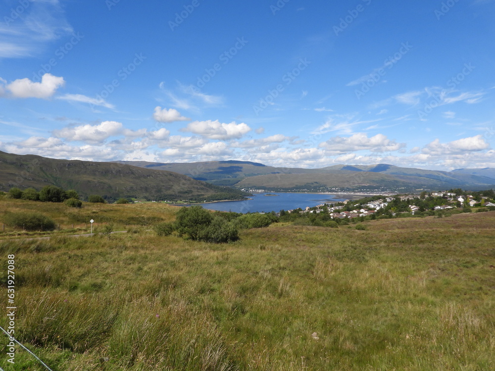 Fototapeta premium View down into a lakeside town