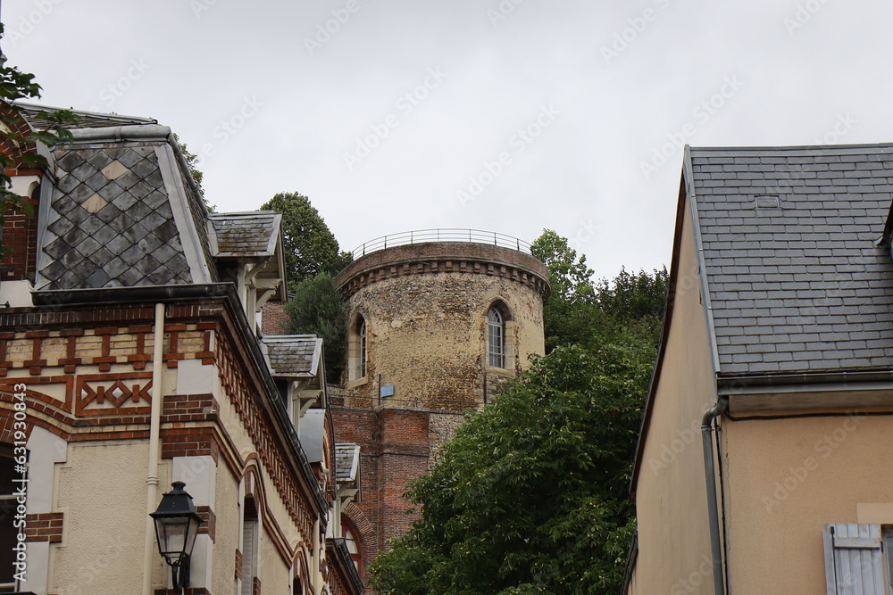 Bâtiment typique, vue de l'extérieur, ville de Dreux, département de l'Eure et Loir, France Bâtiment typique, vue de l'extérieur, ville de Dreux, département de l'Eure et Loir, France