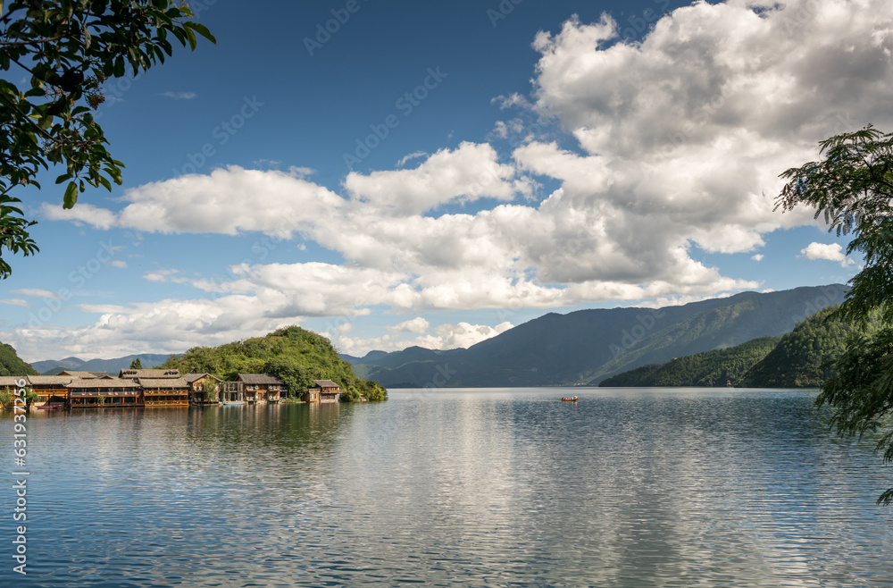 Obraz premium Lugu lake scenery
