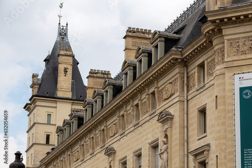 old town hall in paris © Matthieu