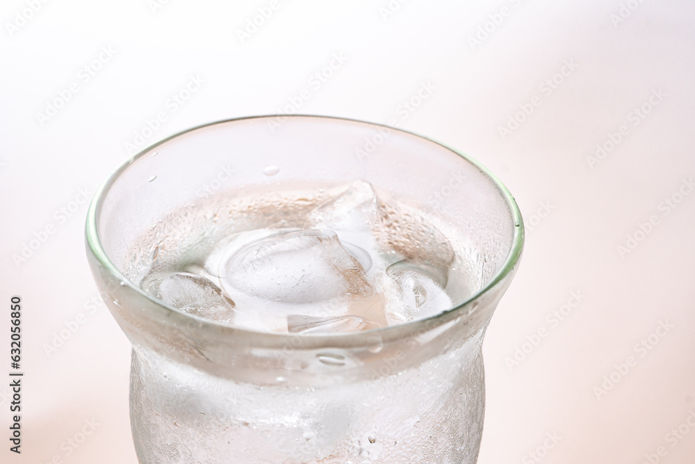 水 水