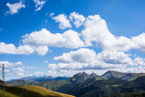 Fototapeta Naklejka Na Ścianę i Meble -  Summer landscape in the mountains of Navarra, Pyrenees, Spain