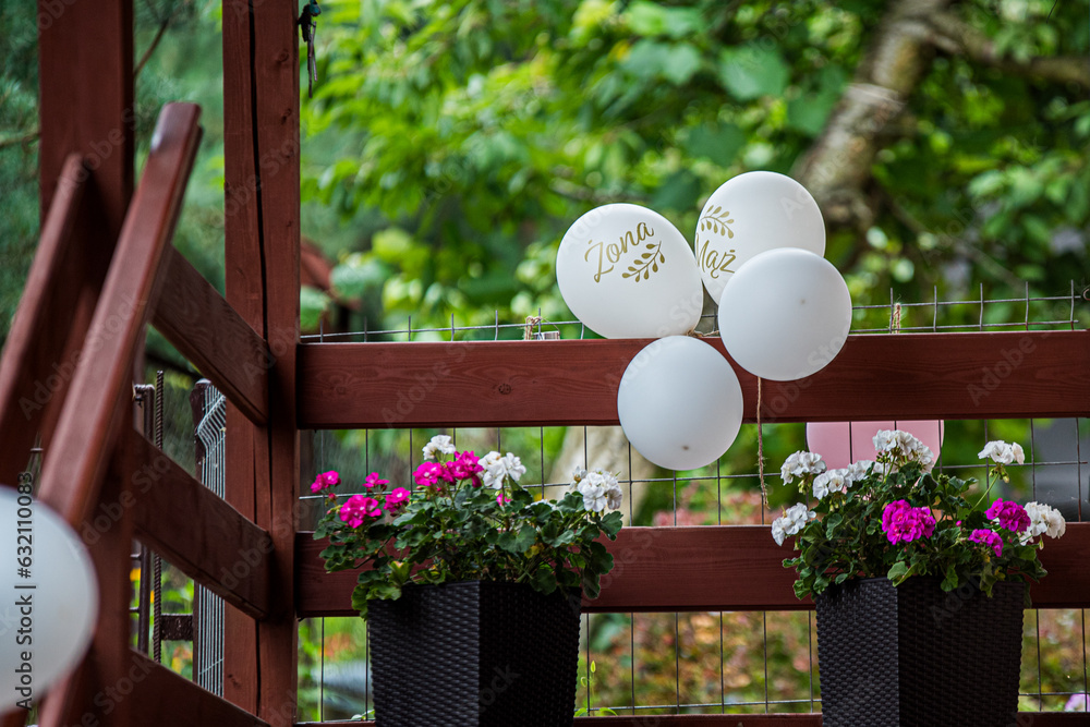 Balony, ozdoba domu państwa młodych. Ozdoby ślubne
