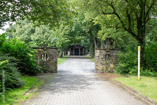 Eingang zu einem Friedhof in Mülheim