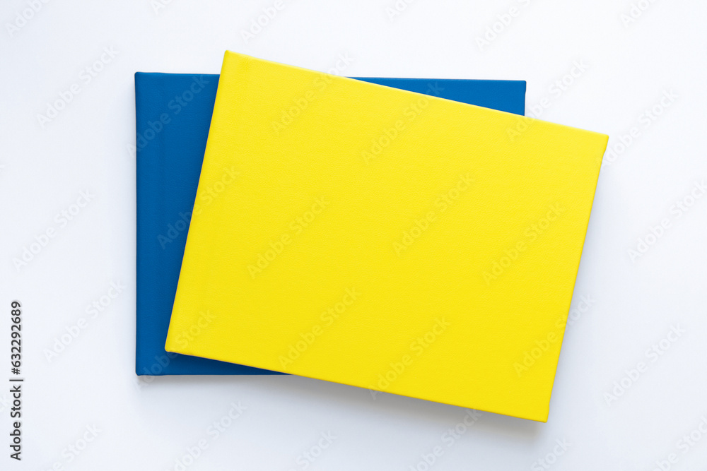 Photo albums with leather hardcover and frame for design and personalization Photo albums with leather hardcover and frame for design and personalization