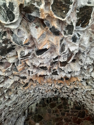 Suomenlinna tunnel ceiling photo