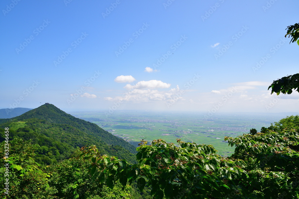 Fototapeta premium 弥彦山山頂からの眺め（新潟県）