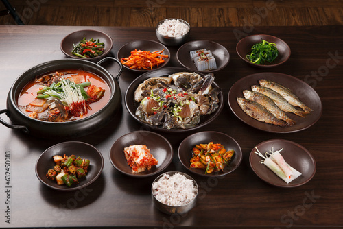 korean traditional dinner meal