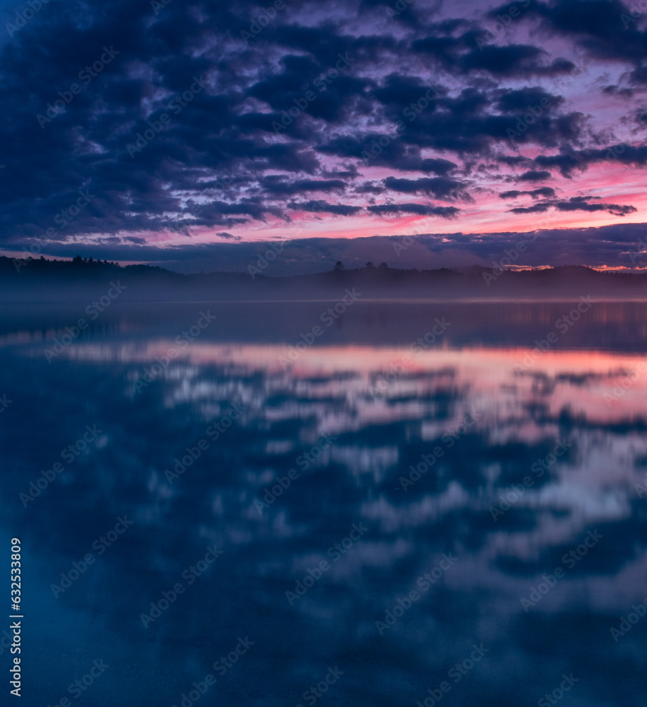 Fototapeta premium sunset over the lake