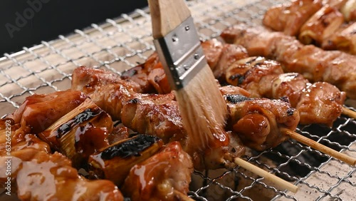 焼き鳥　ジュー音あり