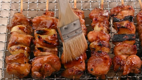 焼き鳥　ジュー音あり