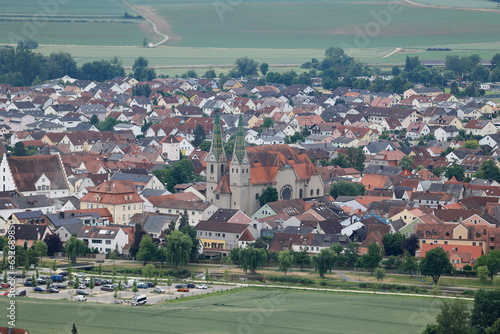 Blick auf die St. Walpurga Stadtkirche in Beilngries photo