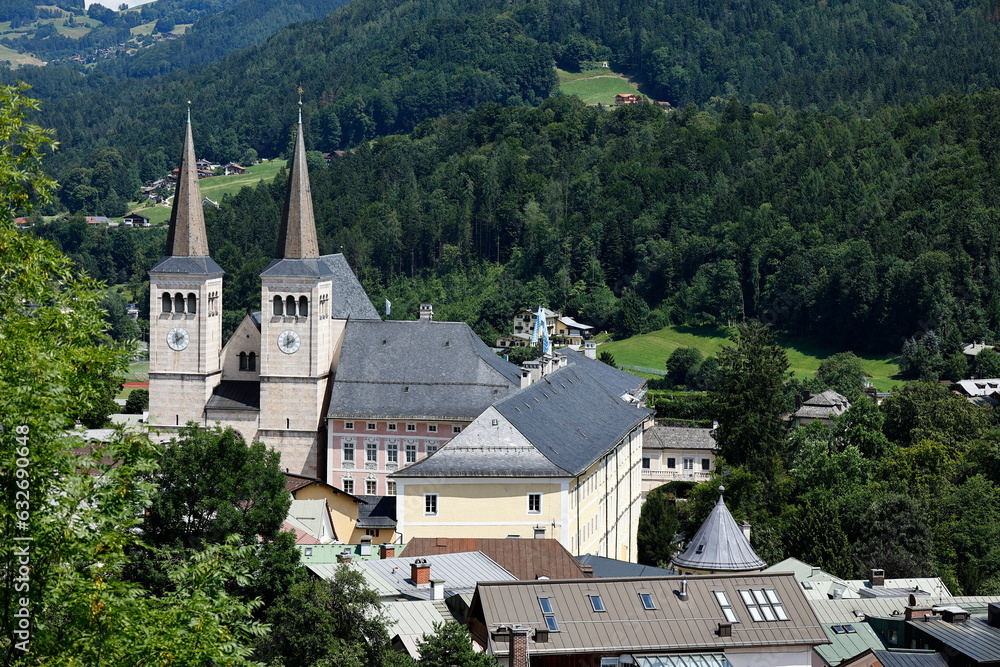 Blick auf die Stiftskirche in Berchtesgaden