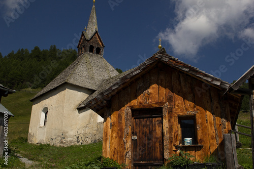 kleine Kirche in Rojen, St. Nikolaus,  photo