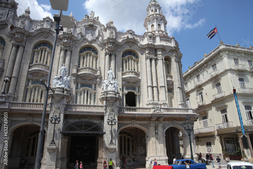 Das Große Theater von Havanna „Alicia Alonso“ (spanisch Gran Teatro de la Habana), Opernhaus in Kuba. Heimstätte des Ballet Nacional de Cuba und des Opernensemble des Teatro Lírico Nacional de Cuba.