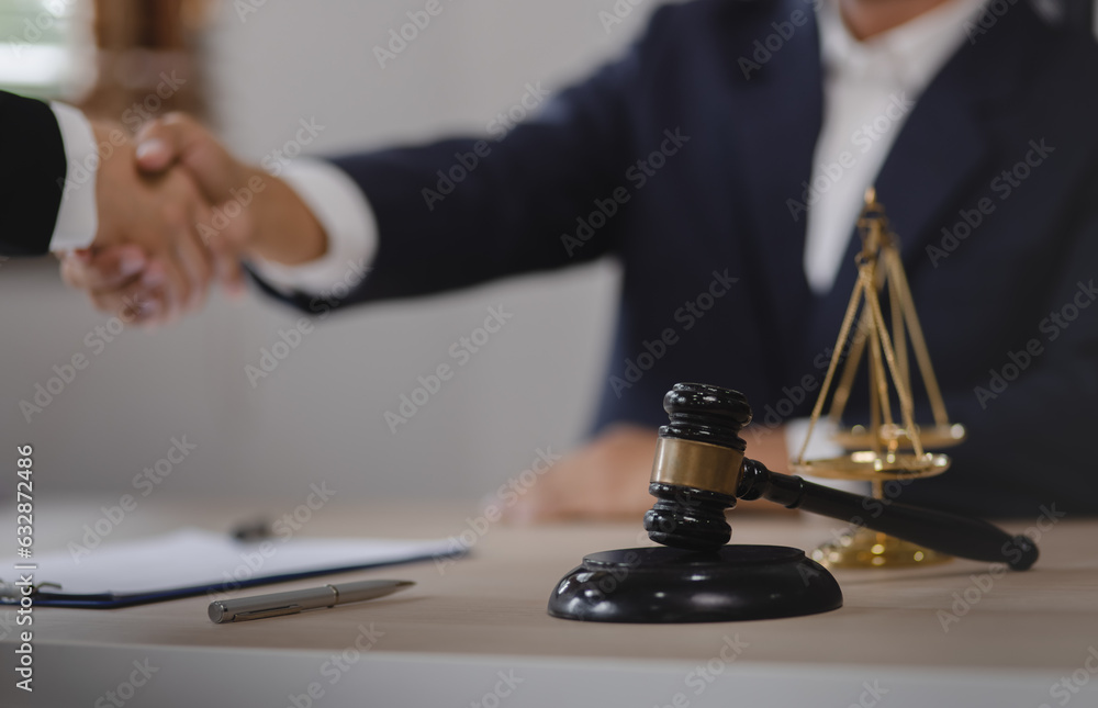 Businessman brainstorming information on agreement details Business contracts, financial investment, Lawyer, legal advisor, Businessman brainstorming information on agreement details Business contracts, financial investment, Lawyer, legal advisor,