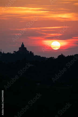 Tramonto visto da Monte Donato, colli bolognesi, Emilia Romagna