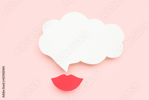 Paper lips with blank speec...