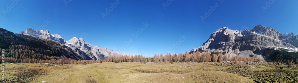 Passeggiata tra i colori dell'autunno