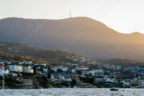 Fotografi houses in hobart on the river derwent