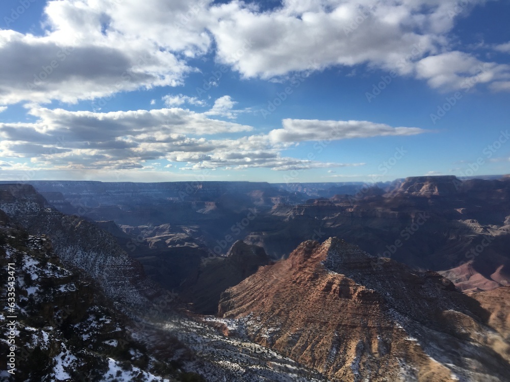 Spectacular views of the Grand Canyon on a very sunny day
