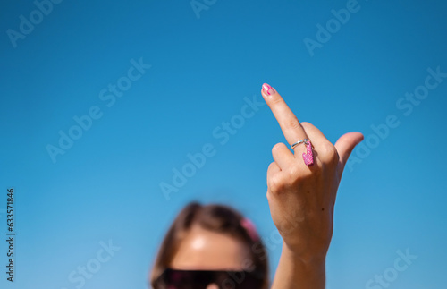 Cuadro en lienzo Middle finger gesture