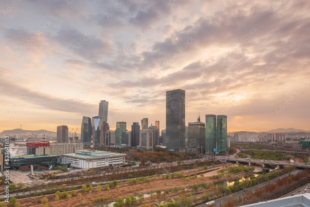 Naklejka premium 여의도 전경련 빌딩