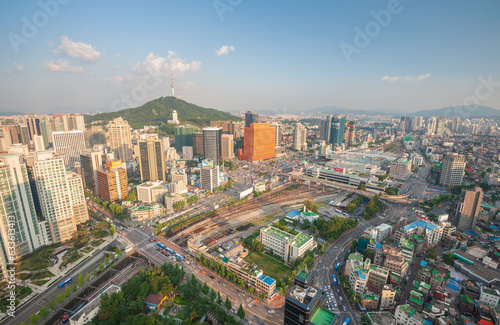 서울 남산타워 서울역 빌딩 © KYOBOK