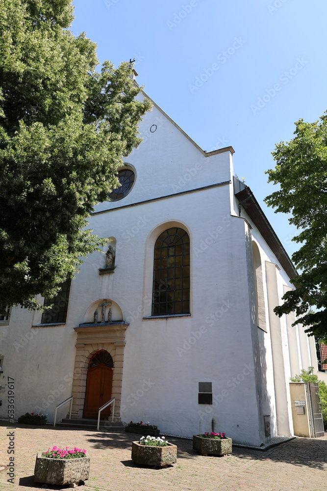 Blick auf die Historische Klosterkirche des Kapuzinerklosters im Zentrum von Werne im Münsterland