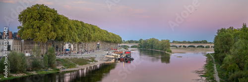 Obraz na płótnie Loire River in Orleans at sunset, France w salonie