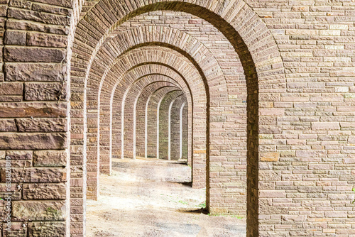 Gewölbebögen der Talbrücke Arensburg der Autobahn A2 beí Rinteln photo