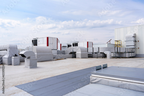 Multizone air conditioning and ventilation system