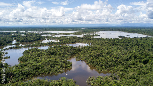 Wallpaper Mural Foto aerea Ciénaga -  Colombia Torontodigital.ca