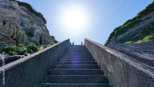 伊豆七島新島の白ママ断崖の上り階段 photo