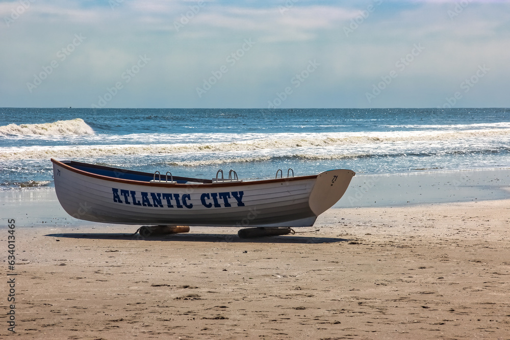 Ταπετσαρία Lifeguard Boat on Sandy Beach in Atlantic City