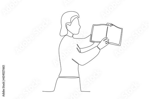 One continuous line drawing of a female librarian is explaining the contents of the book

