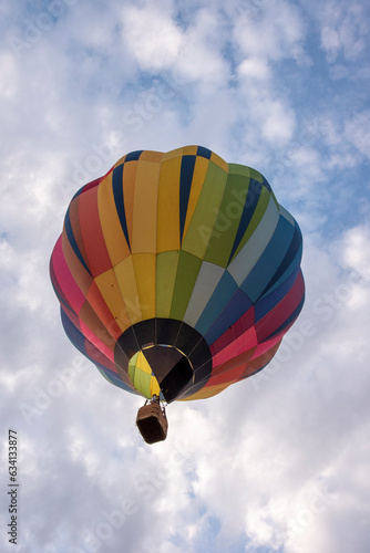 Obraz na płótnie Hot Air Balloon Festival with colorful balloons w salonie
