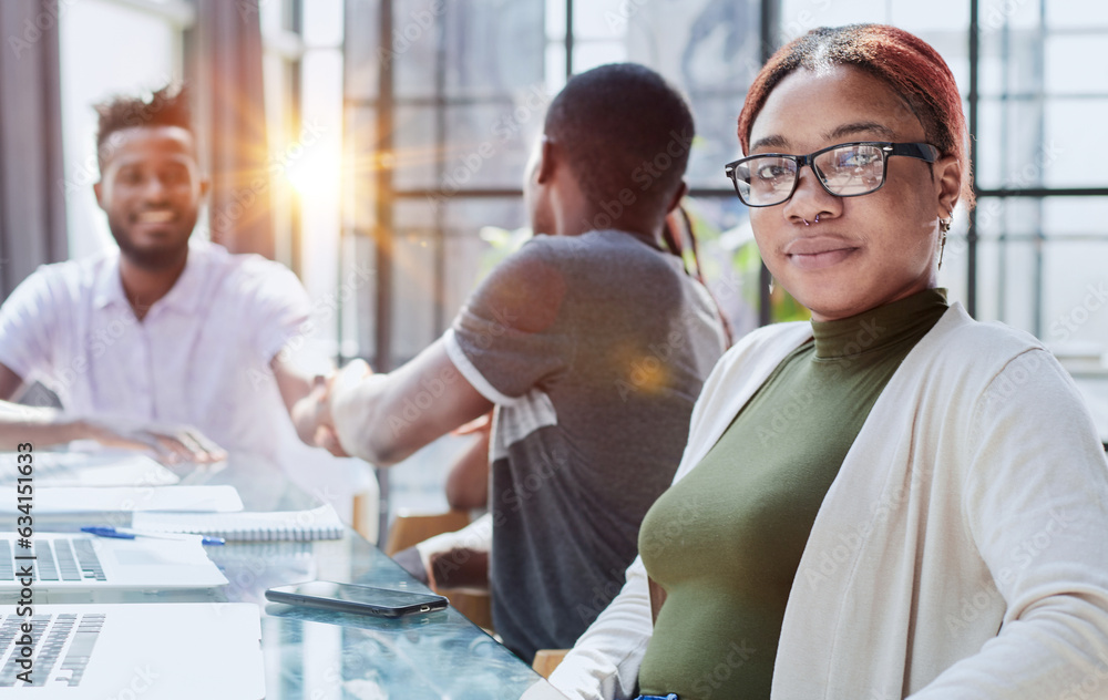 Obraz premium Business handshake in the office. african american team