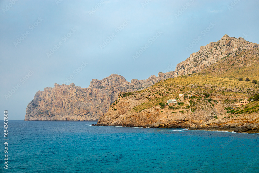Urlaubsstimmung in der Bucht von Cala Sant Vicenç auf der wunderschönen Balearen Insel Mallorca - Spanien