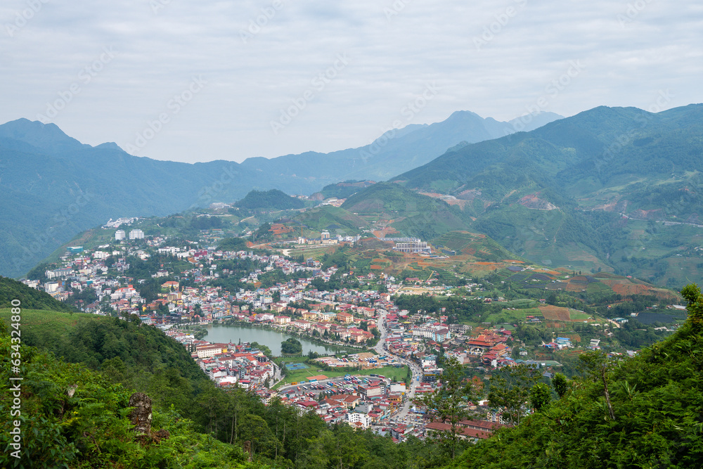 Fototapeta premium countryside view of sapa valley, vietnam