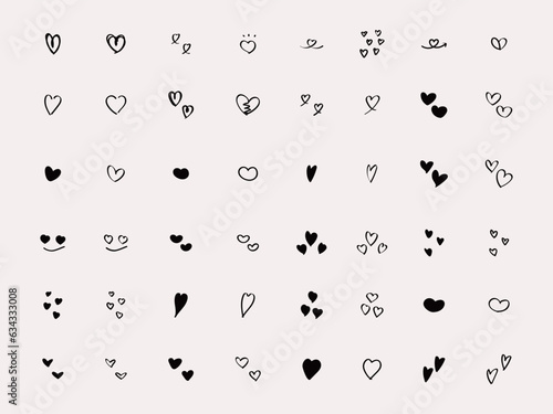 イラスト素材：かわいい手書きのベクターのハートセット　黒　白黒　Hand drawn vector black heart illustration set