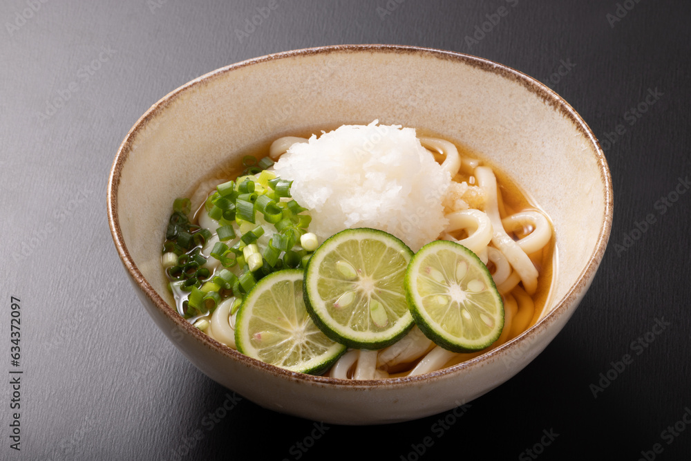 すだちおろし冷かけうどん